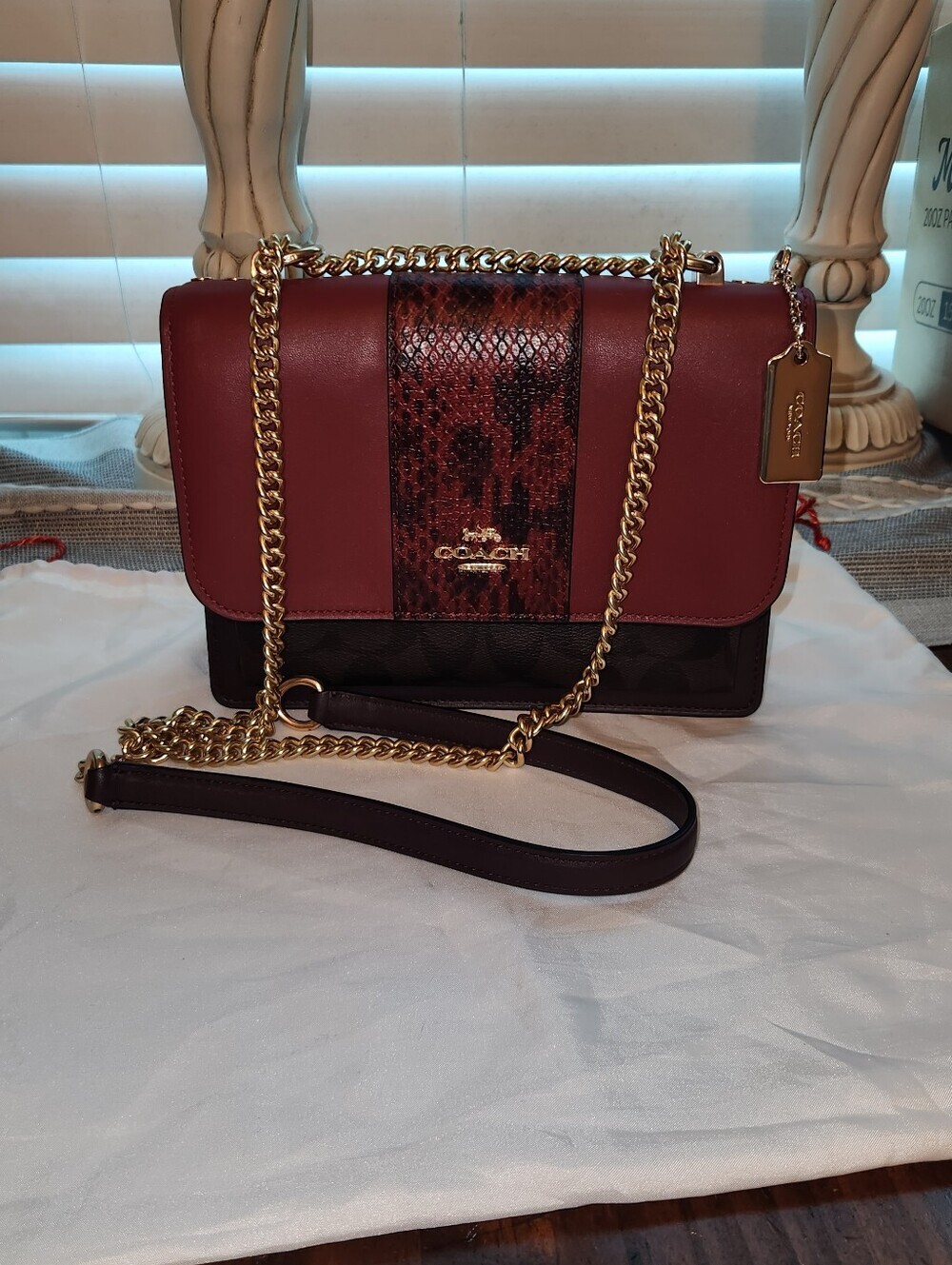 COACH Klare Chain Strap Purse W/Dust Bag New Condition - Picture 3 of 6